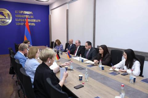 Armenian infrastructure minister and Leipzig mayor discuss cooperation opportunities with Armenian municipalities