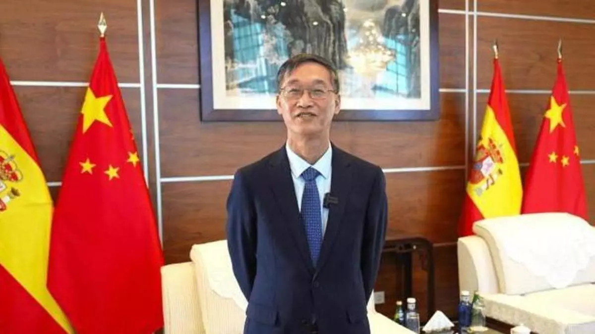 China se renueva día a día: junto con el mundo, avanza por el gran camino