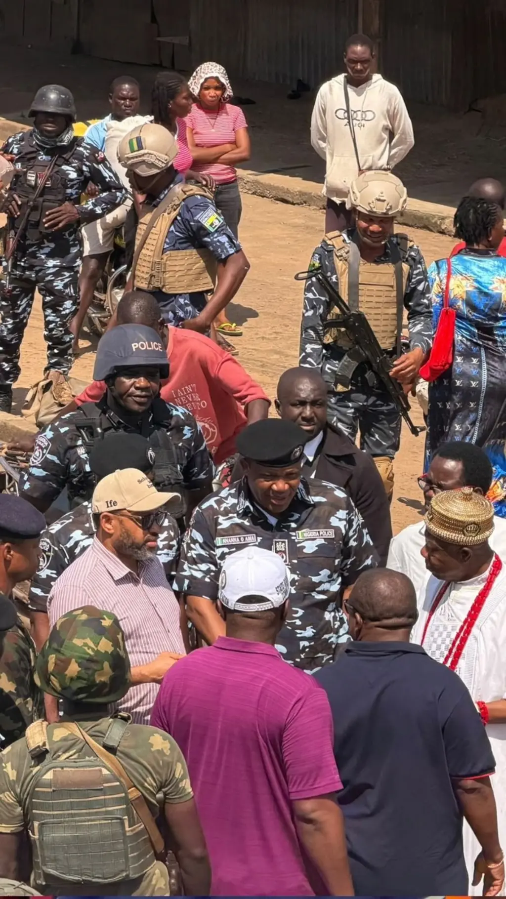 Ihe ndị uweojii na osote gọvanọ Anambra Steeti gwara ndị Aguleri na Umuerim
