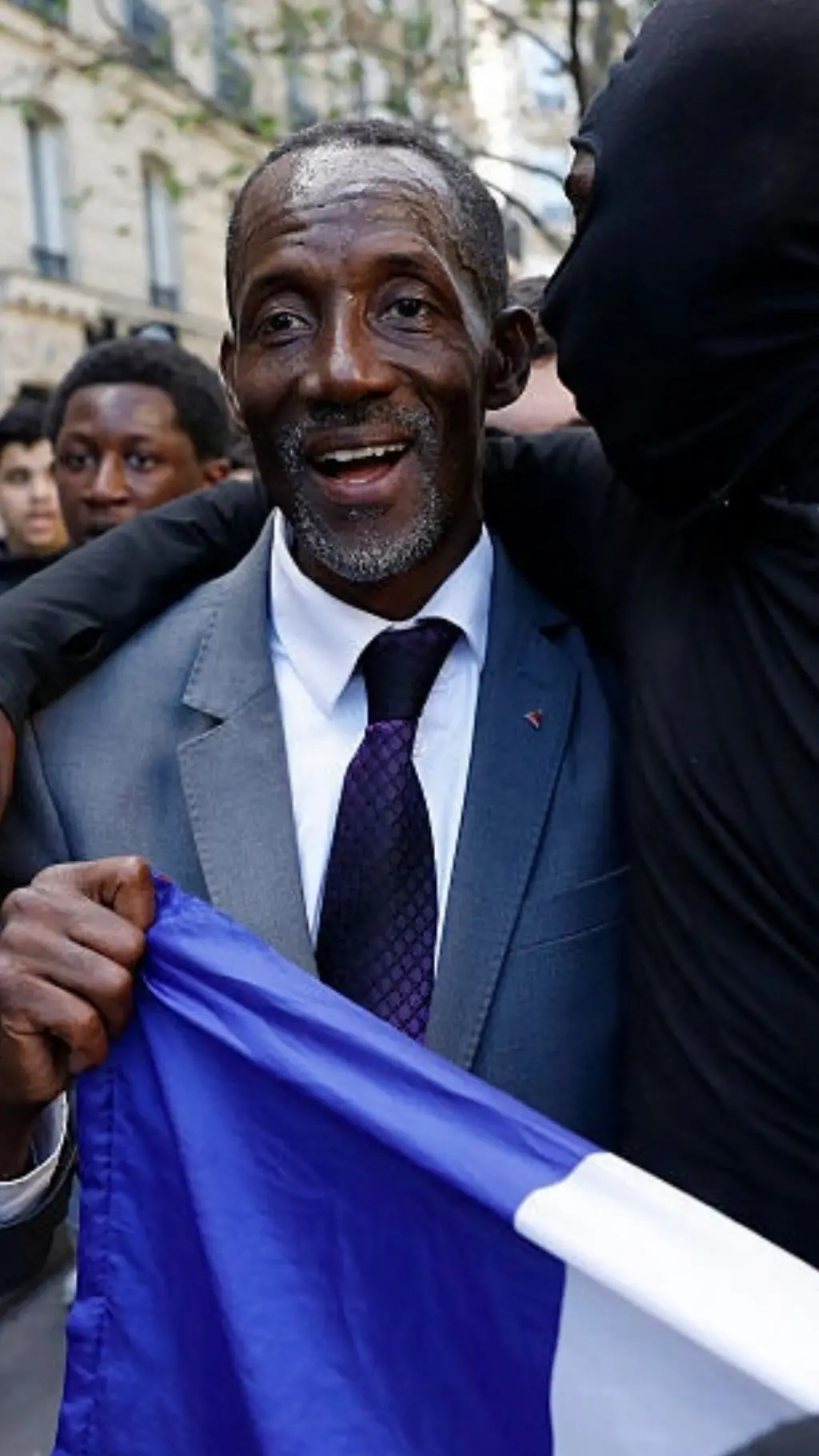 Bally Bagayoko au milieu des manifestants