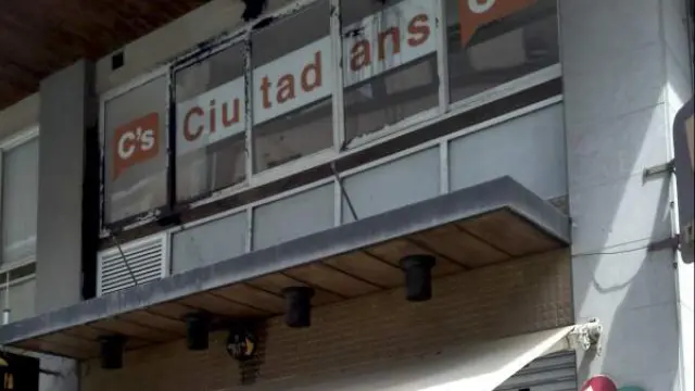 Sede de Ciutadans en Girona, afectada por pintadas.