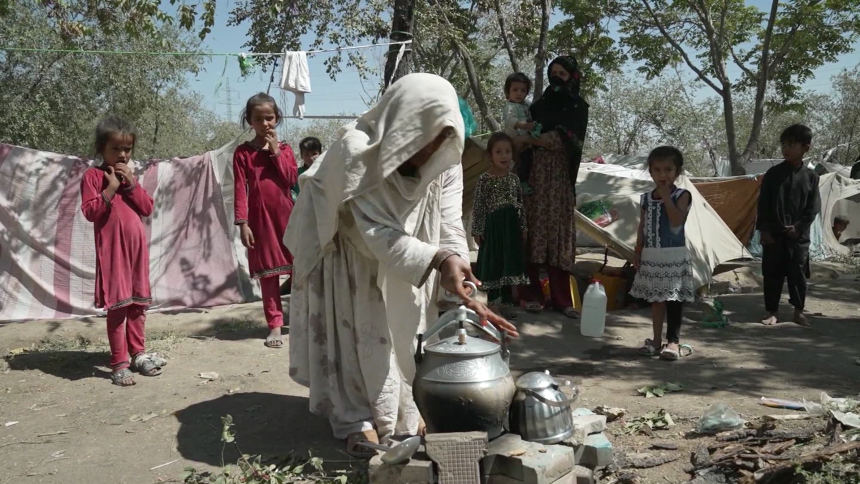 afghanistan taliban kabul displaced camp Robertson PKG intl ldn vpx_00002603.png