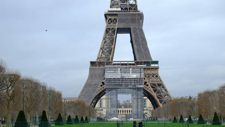Eiffel Tower being repainted in February 2021 Eiffel Tower being repainted