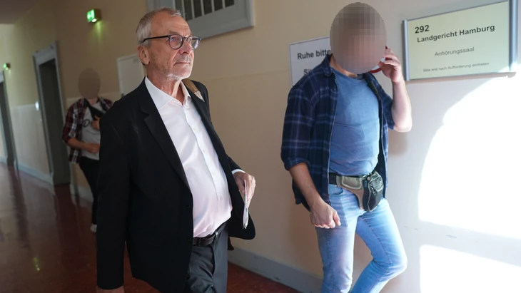 Der Vorsitzende der Deutsch-Israelischen Gesellschaft, Volker Beck, am 26. Juni vor dem Oberlandesgericht in Hamburg