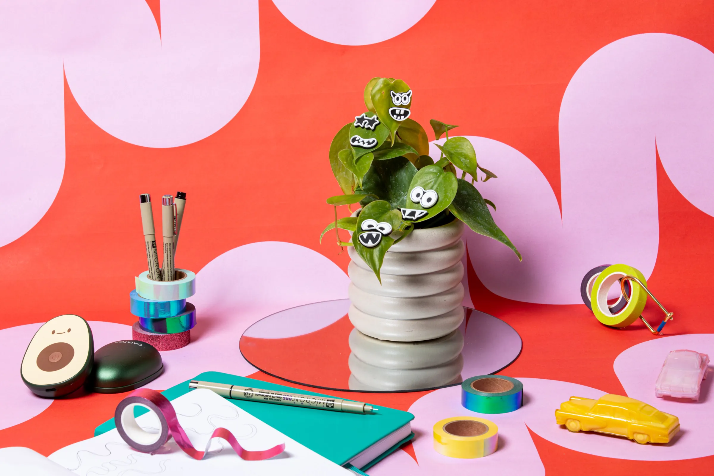 The Verge’s favorite holiday gifts under $25
