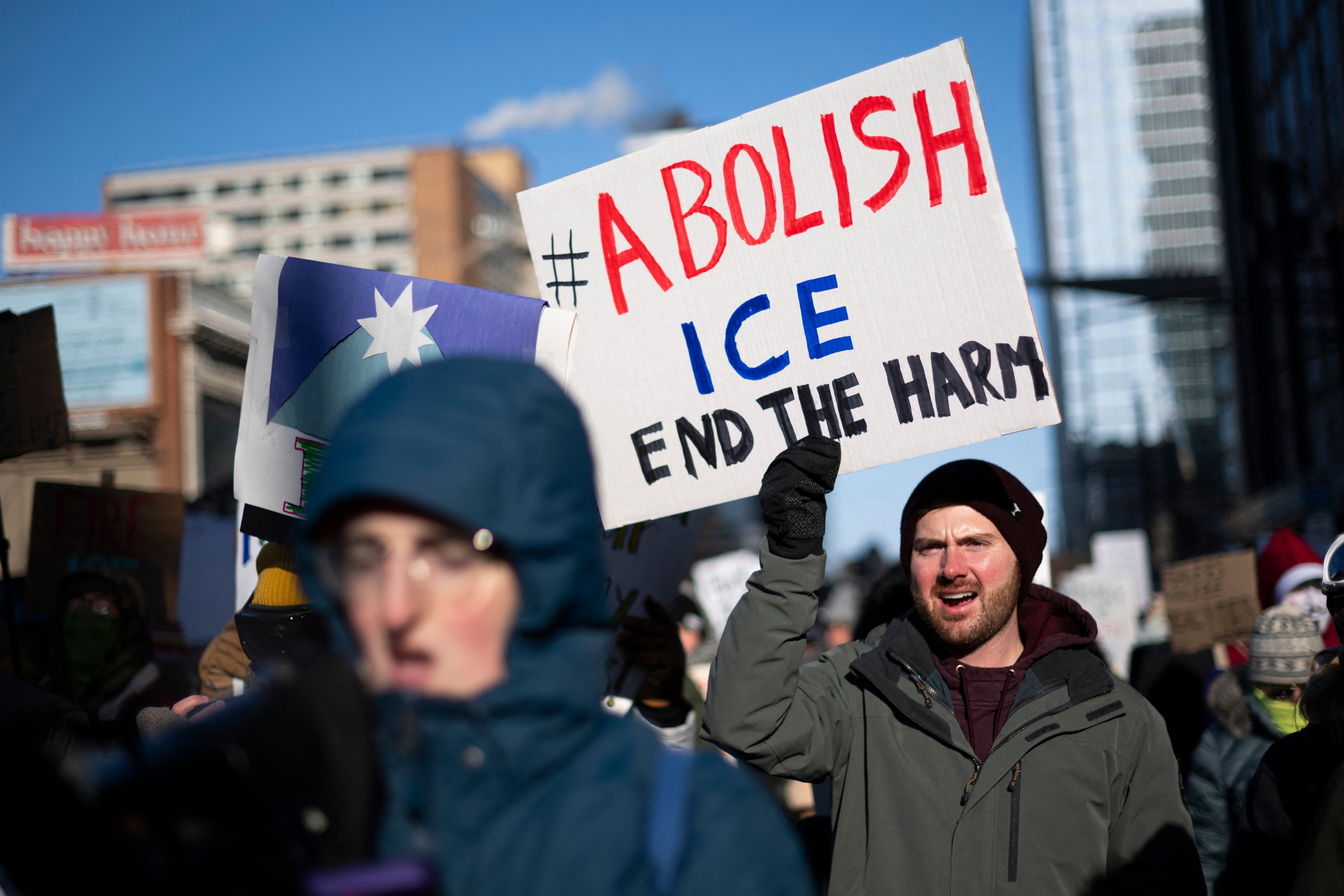 <p>People protest against ICE in Minneapolis</p>