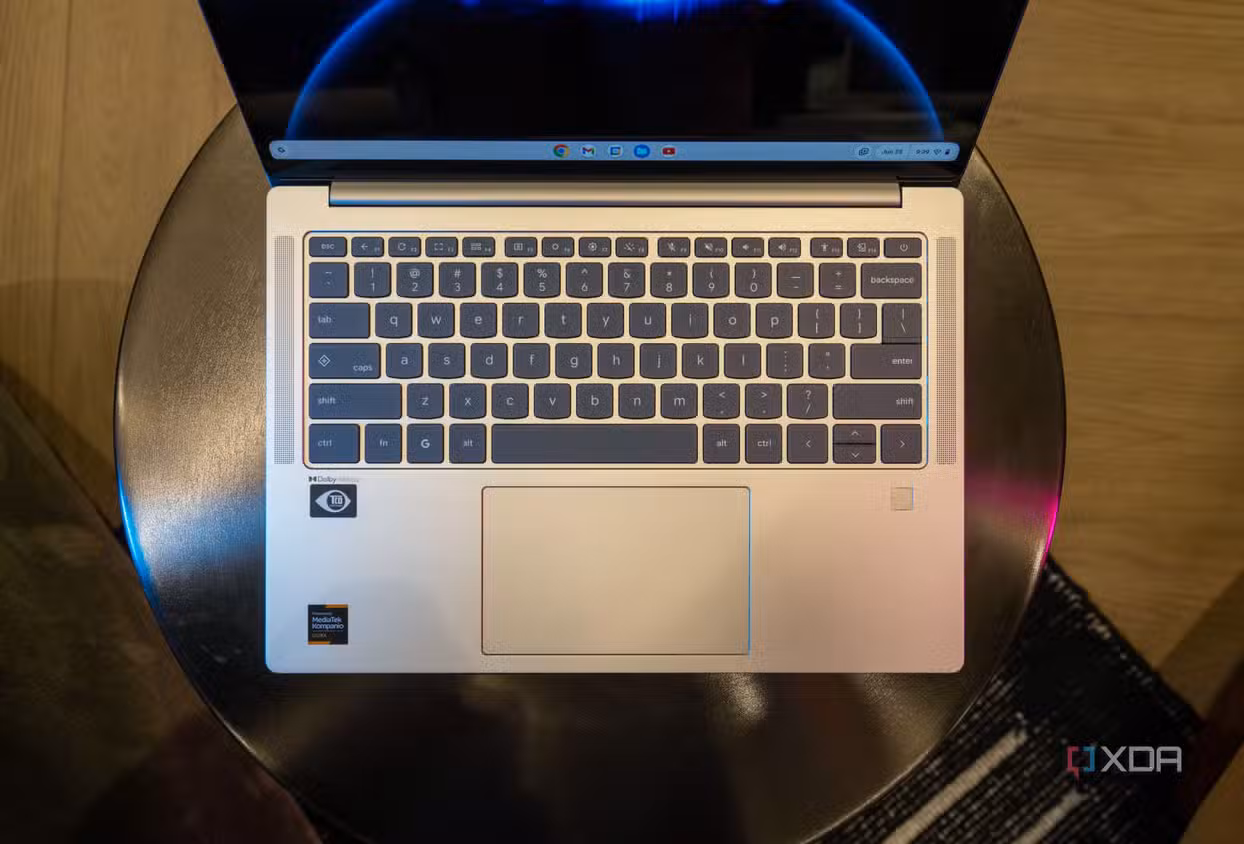 Lenovo Chromebook Plus-2