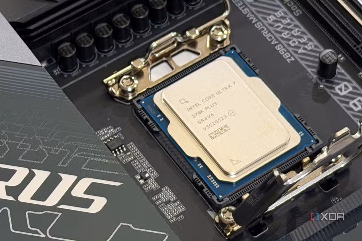 intel core 7 270k plus in socket