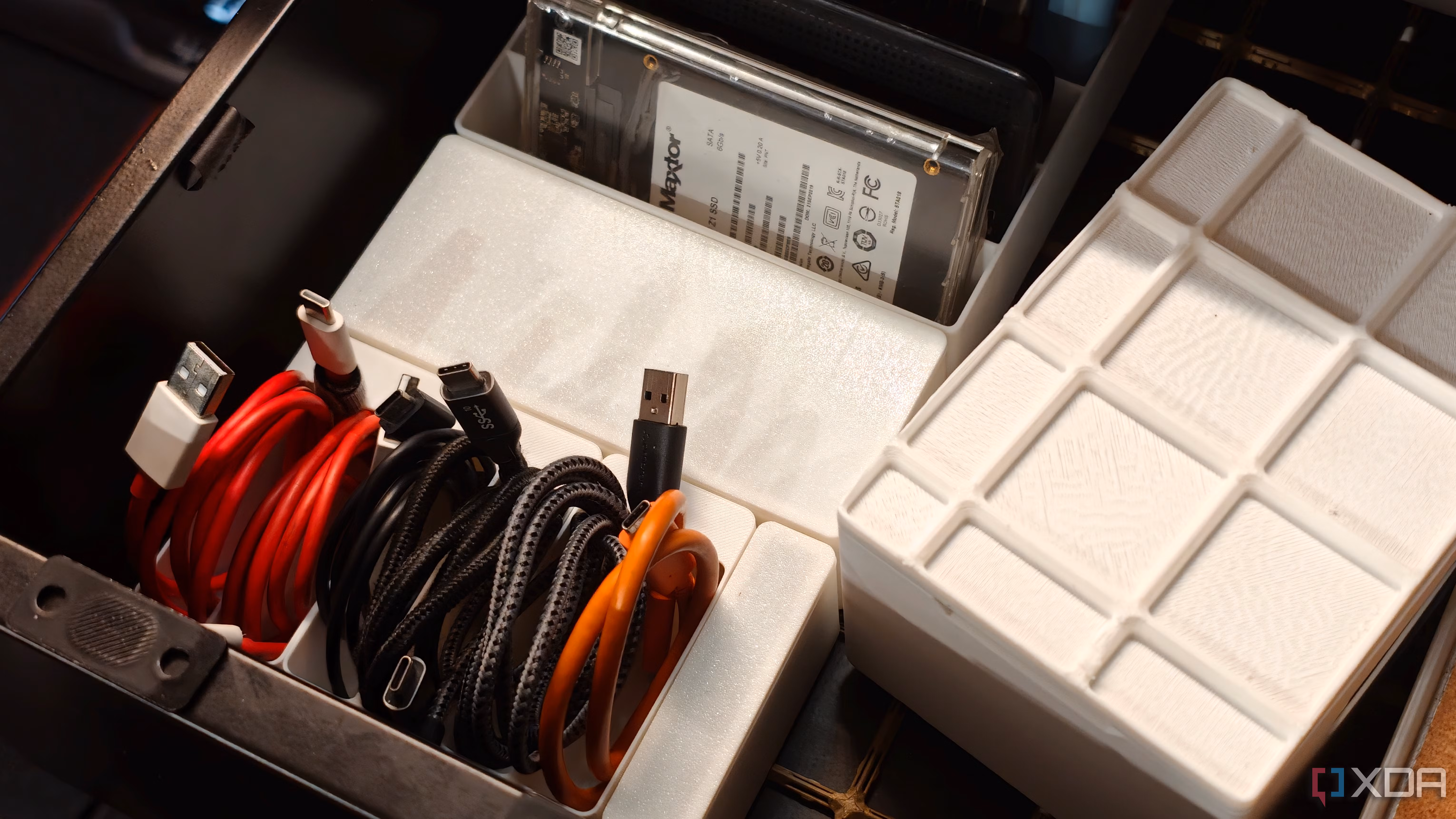 3d printed desk organisation lead image