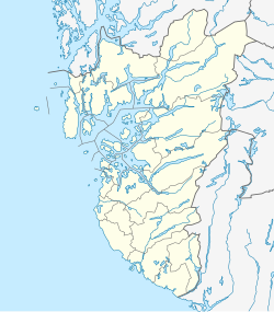 Mapa konturowa Rogalandu, w centrum znajduje się punkt z opisem „Stavanger”
