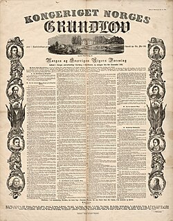 «Kongeriget Norges Grundlov given i Rigsforsamlingen paa Eidsvold den 17 Mai 1814, og nu i Anledning af Norges og Sverriges Rigers Forening bestemt i Norges overordentlige Storthing i Christiania, og antagen den 4de November 1814.» Plakat utgitt som tillegg til Almuevennen nr. 51, 1856. Foto: Nasjonalbiblioteket