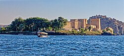1977 bis 1980 wurde die Tempel auf der Insel Philae auf die höher gelegene Insel Agilka versetzt. 01.jpg