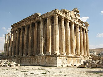 Die Tempels van Baalbek en Libanon is 'n voorbeeld van die godsdienstige en argitektoniese style van sommige van die wêreld se invloedrykste beskawings, insluitend die Feniciërs, Babiloniërs, Perse, Grieke, Romeine, Bisantyne en Arabiere.