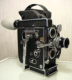 Cámara réflex Bolex H16 de 16 mm con muelles