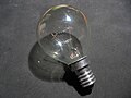 Incandescent light bulb