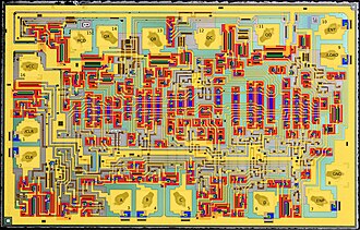Semiconductor die of a synchronous 4-bit binary counter