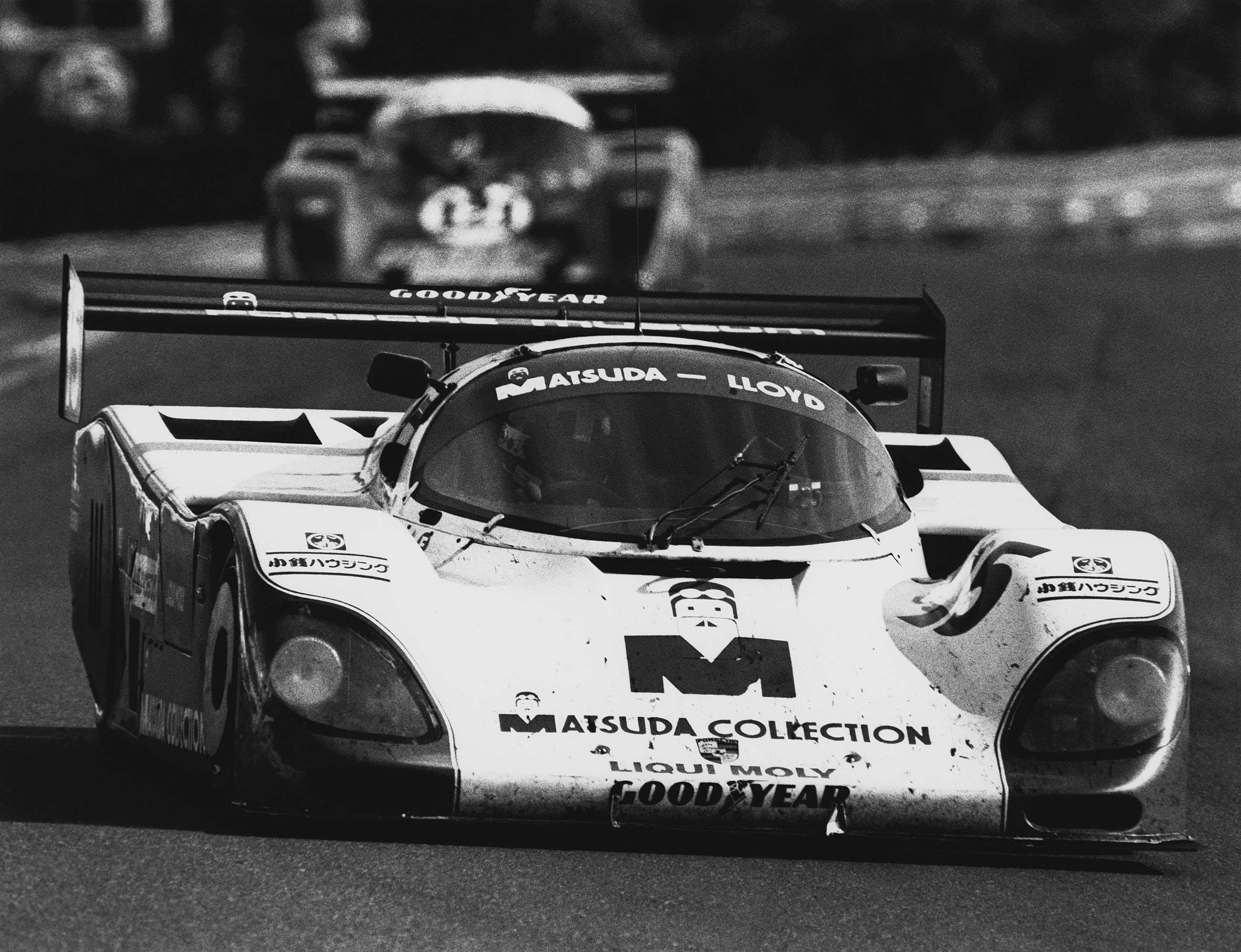 Thackwell driving a Porsche 962 at Fuji, 1987.