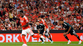 Jhon Durán on the double as Benfica prove too hot to handle for Celtic