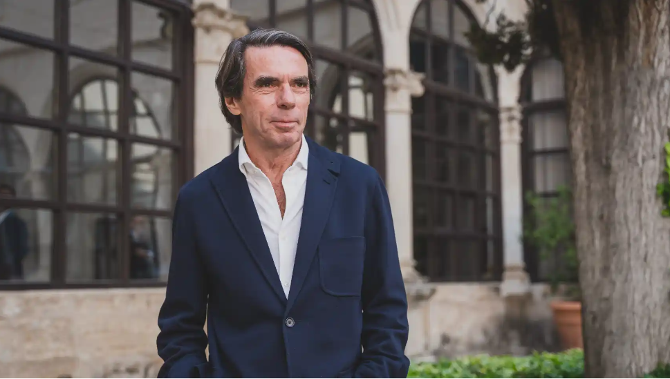 Aznar, en campaña: «La Ley de Partidos se hizo para ilegalizar a Bildu, hay facultades para limitarlos» | El Español