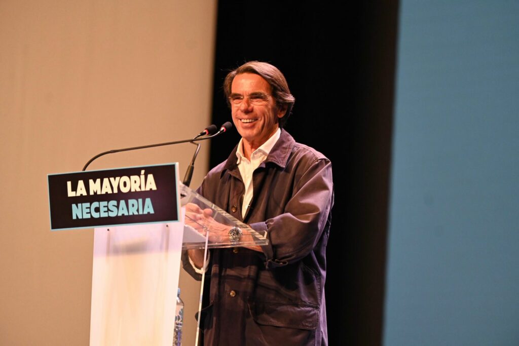 “Uno de los mejores servicios a la sociedad española que se me reconoce fue unir todo lo que está a la derecha de la izquierda. Así se creó el gran Partido Popular”