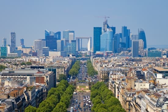 Le quartier d'affaires de la Défense Le quartier d'affaires de la Défense