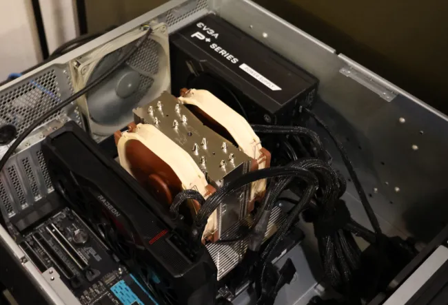 SilverStone RM51 with Noctua Threadripper heatsink